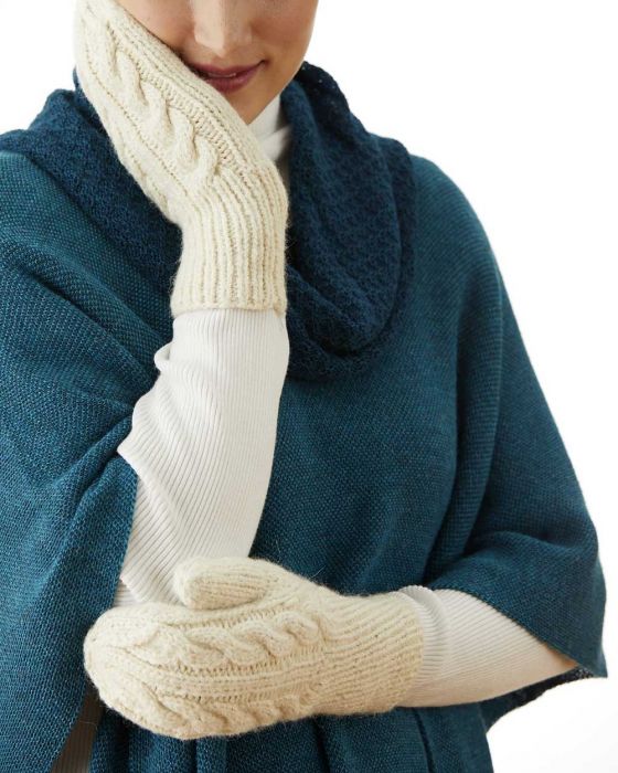 trenza Handknit Mittens